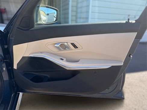 New 2026 BMW 330i 330i w/ Convenience Package image 27