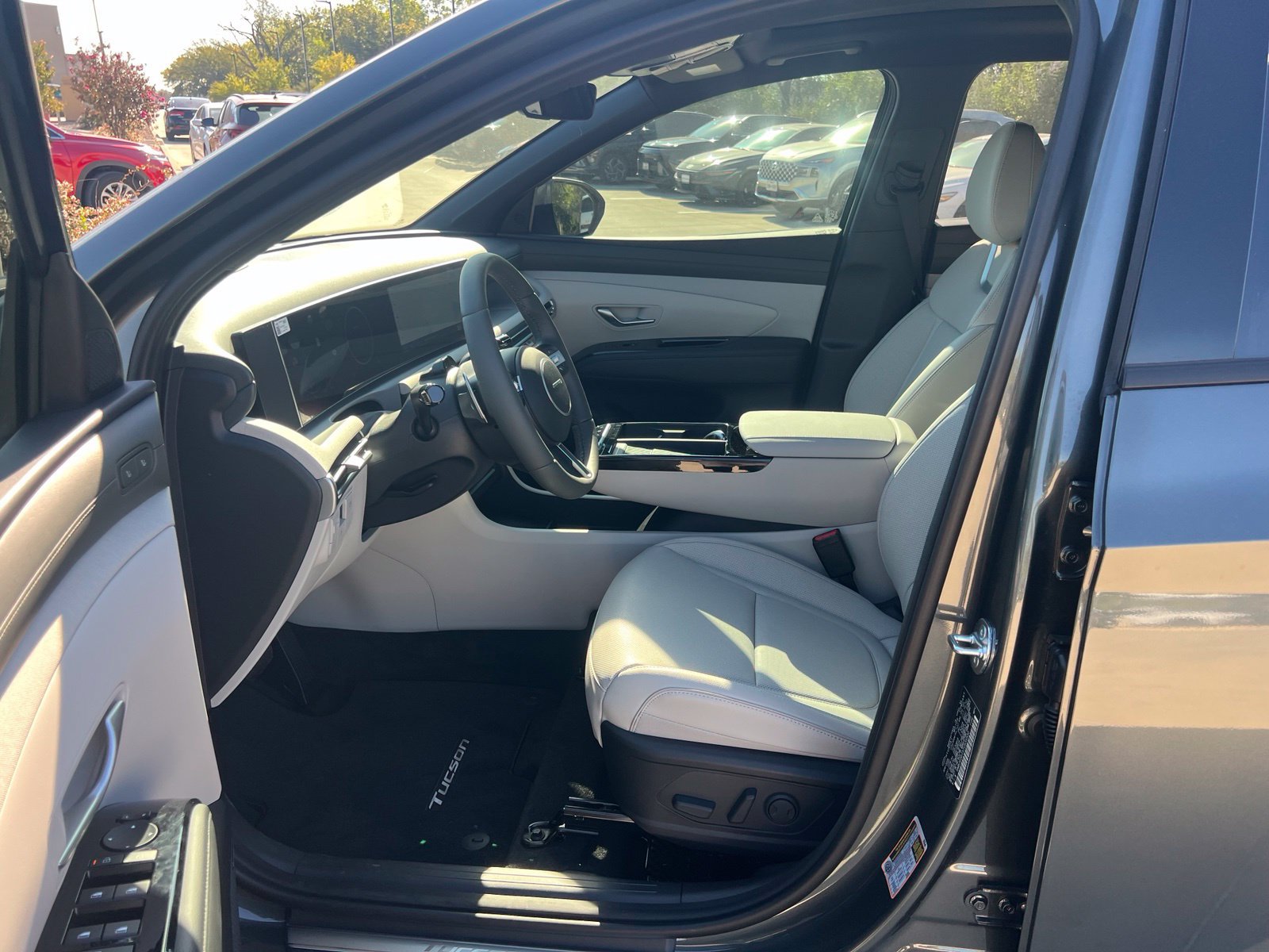 New 2026 Hyundai Tucson Limited w/ Tow & Go Package AWD/4WD image 24