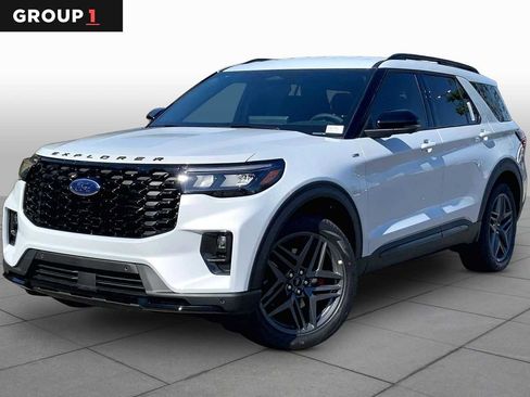 New 2026 Ford Explorer ST-Line image 1
