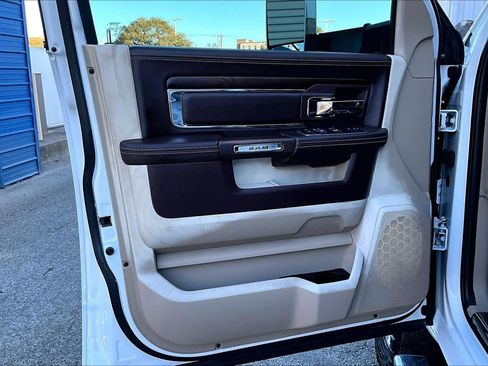 Used 2016 RAM 2500 Longhorn w/ Convenience Group image 21