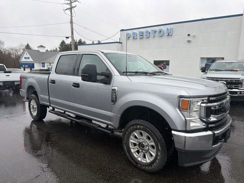 Used 2022 Ford F250 XLT image 2