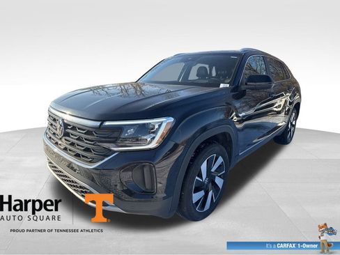 Used 2024 Volkswagen Atlas Cross Sport SEL image 1