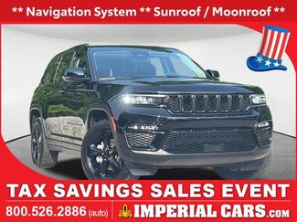 Used 2023 Jeep Grand Cherokee Limited w/ Black Appearance Package AWD/4WD video 1