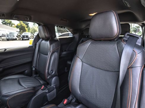 Used 2024 Toyota Sienna XSE w/ XSE Premium Package AWD/4WD image 31