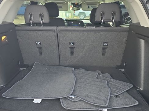 Certified 2025 Chevrolet TrailBlazer LT w/ Driver Confidence Package image 9