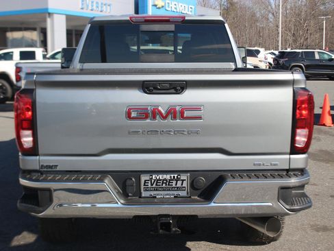 New 2026 GMC Sierra 2500 SLE image 6