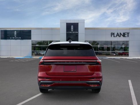 New 2026 Lincoln Nautilus Reserve w/ Jet Appearance Package image 5