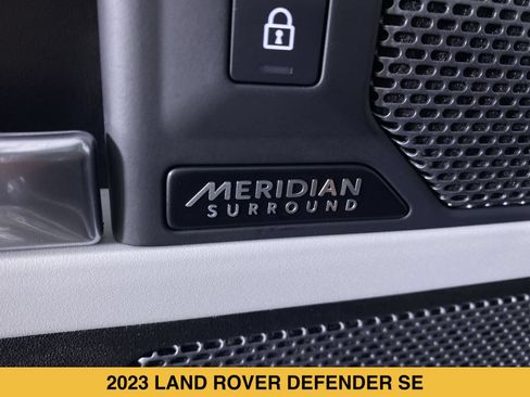 Used 2023 Land Rover Defender 90 SE AWD/4WD image 14