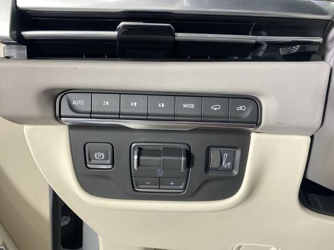 New 2026 Cadillac Escalade Platinum Sport w/ LPO, ONYX Package image 18