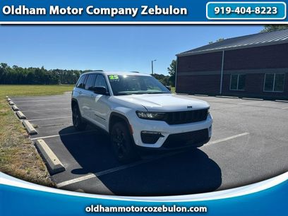 Used 2025 Jeep Grand Cherokee Limited w/ Black Appearance Package