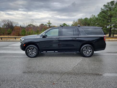 Certified 2024 Chevrolet Suburban Z71 w/ Z71 Off-Road Package image 2