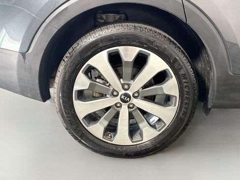 Used 2020 Kia Telluride S FWD image 33