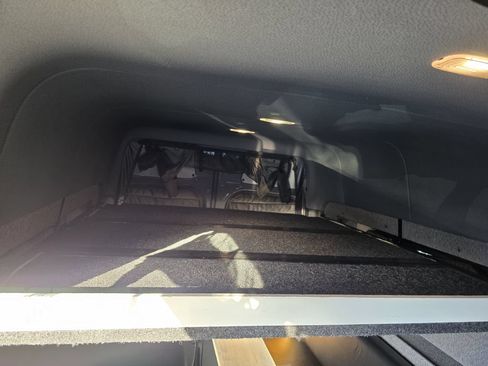 Used 2021 Mercedes-Benz Sprinter 2500 image 34