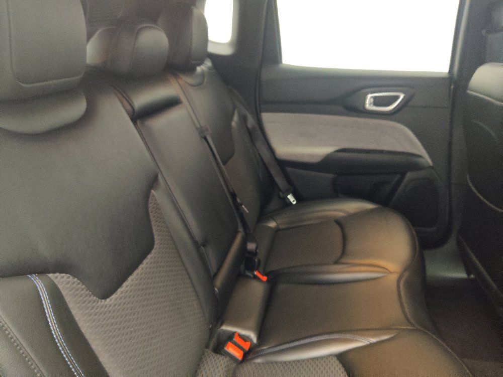 Used 2023 Jeep Compass Latitude AWD/4WD image 19