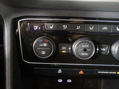 Used 2023 Volkswagen Atlas Cross Sport SEL R-Line AWD/4WD image 49