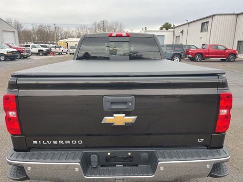 Used 2018 Chevrolet Silverado 1500 LT w/ LT Convenience Package image 4