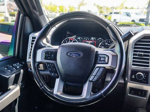 Certified 2017 Ford F250 Platinum w/ Platinum Ultimate Package image 15