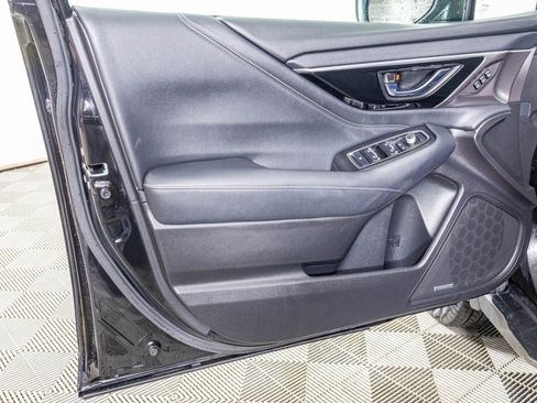 Used 2023 Subaru Outback Limited image 37