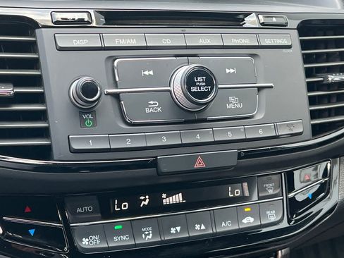 Used 2017 Honda Accord Sport image 21