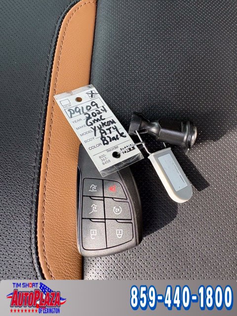 Used 2024 GMC Yukon AT4 w/ LPO, Floor Liner Package AWD/4WD image 6
