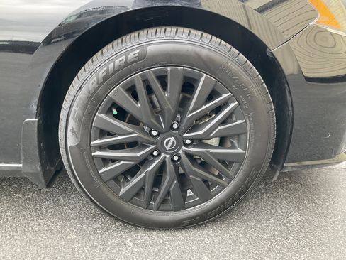 Used 2023 Nissan Altima 2.5 SV FWD image 11