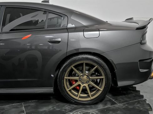 Used 2016 Dodge Charger SRT Hellcat w/ Harman/Kardon Audio Group image 8