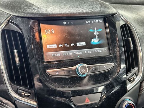 Used 2016 Chevrolet Cruze Premier image 19