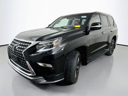 Used 2023 Lexus GX 460 Luxury w/ Sport Design Package AWD/4WD image 3