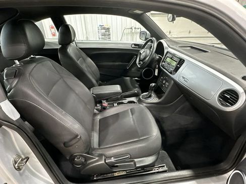 Used 2013 Volkswagen Beetle 2.5 image 27
