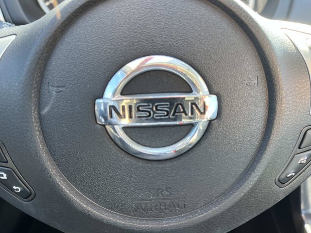 Used 2016 Nissan Sentra SR w/ SR Premium Package FWD image 32