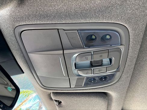 Used 2019 Hyundai Santa Fe FWD image 32