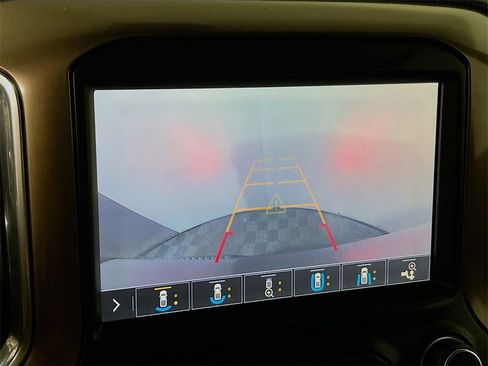 Used 2019 Chevrolet Silverado 1500 High Country image 13