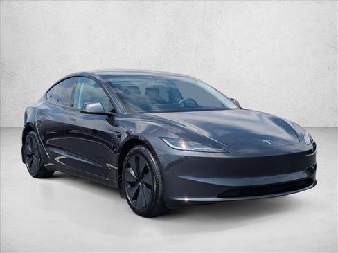 Used 2025 Tesla Model 3 Long Range RWD image 3