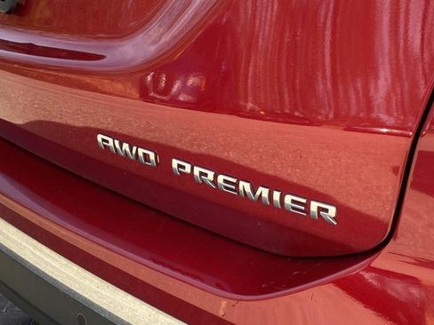 Used 2019 Chevrolet Equinox Premier AWD/4WD image 32