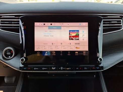 Used 2024 Jeep Wagoneer Series III image 12