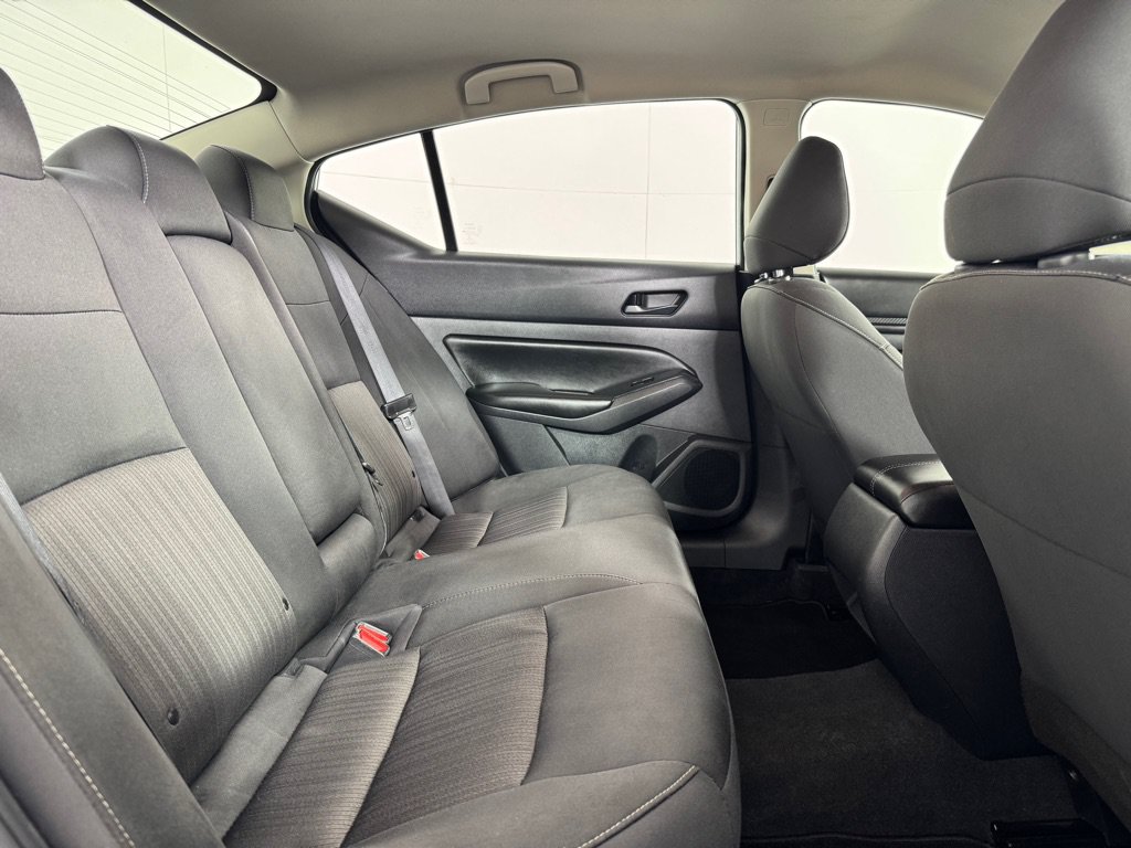 Used 2024 Nissan Altima 2.5 S FWD image 20