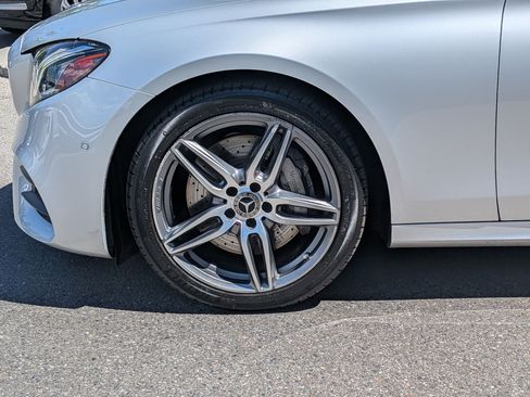 Used 2019 Mercedes-Benz E 300 4MATIC image 11