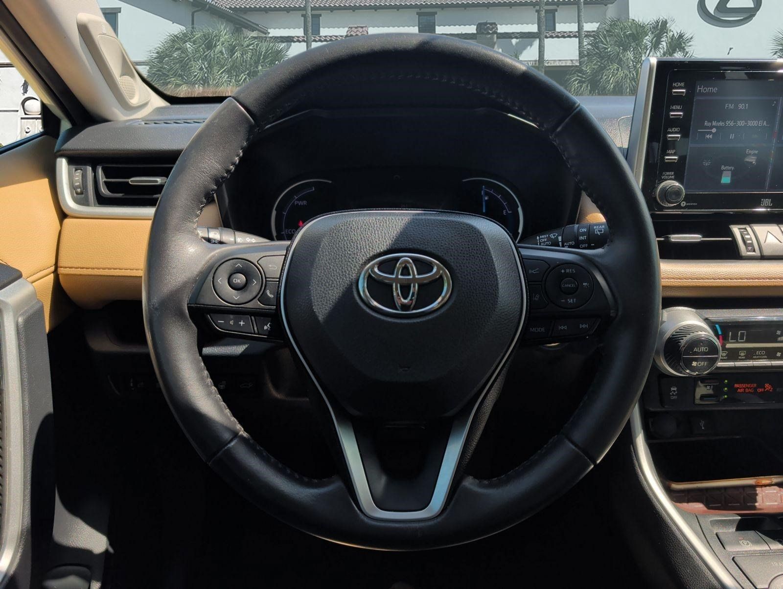 Used 2020 Toyota RAV4 Limited w/ Limited Grade Weather Package AWD/4WD image 13
