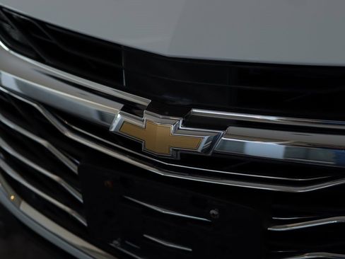 Used 2021 Chevrolet Malibu Premier image 35