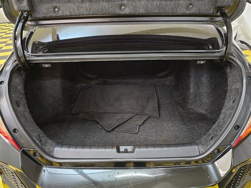 Used 2018 Honda Civic Si image 14