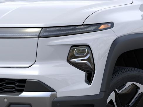 New 2026 Chevrolet Silverado EV LT AWD/4WD image 10