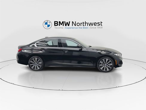 New 2026 BMW 330i xDrive Sedan w/ Convenience Package AWD/4WD image 5