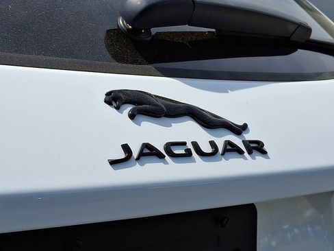 Used 2024 Jaguar E-PACE R-Dynamic SE AWD/4WD image 30