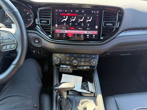 Used 2024 Dodge Durango R/T image 9