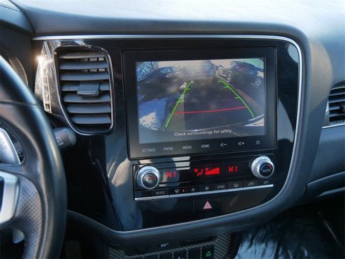 Used 2020 Mitsubishi Outlander SEL image 22