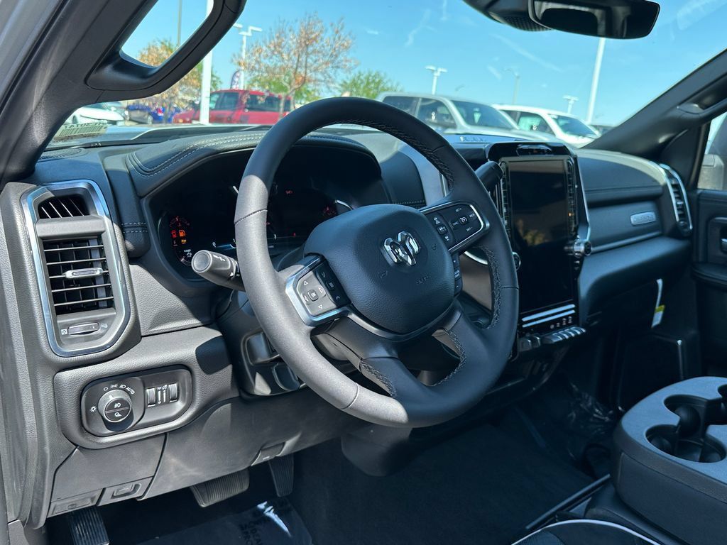 New 2026 RAM 3500 Laramie AWD/4WD image 20