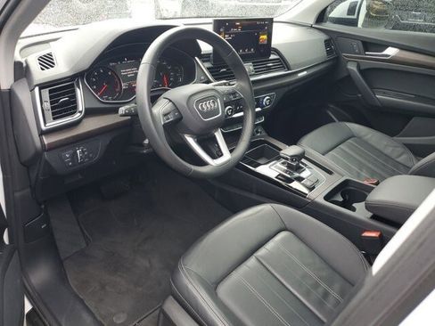 Used 2024 Audi Q5 Premium image 22