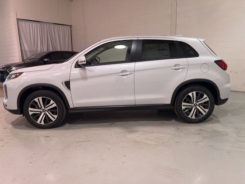 New 2025 Mitsubishi Outlander Sport SE image 6