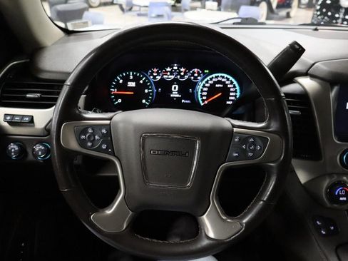 Used 2019 GMC Yukon Denali w/ Denali Ultimate Package AWD/4WD image 17