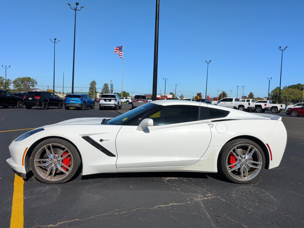 Used 2016 Chevrolet Corvette Stingray Coupe w/ 2LT Preferred Equipment Group RWD image 4